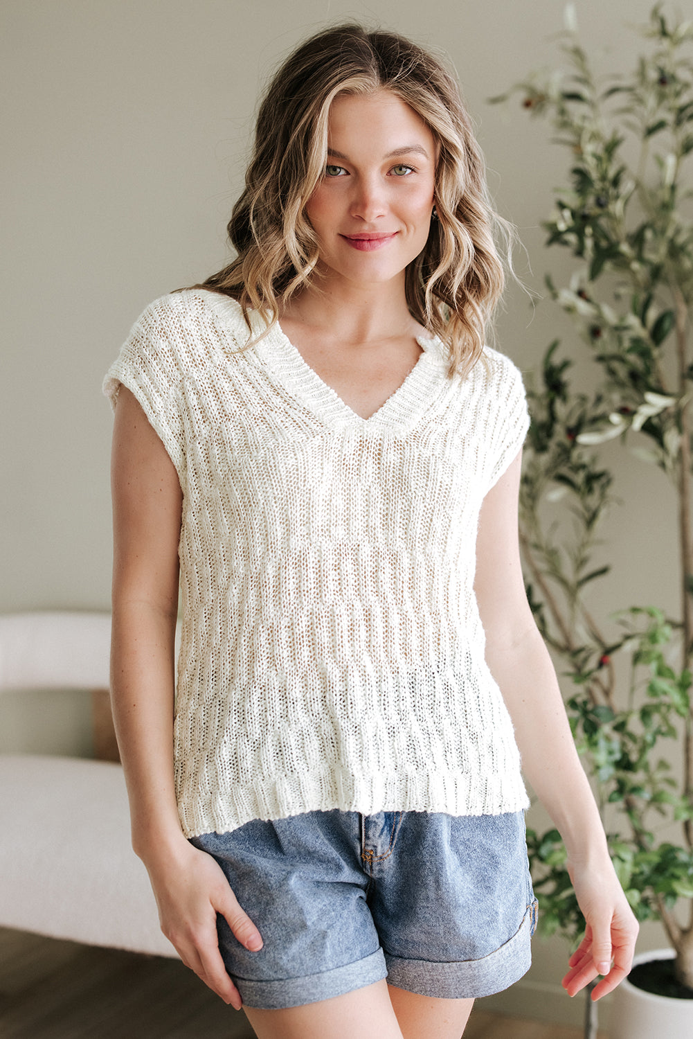 Beige Notched V Neck Short Sleeve Sweater - Snoopy's Closet